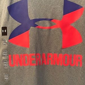 Under Armour Girl’s Long Sleeve HEATGEAR Shirt NWT